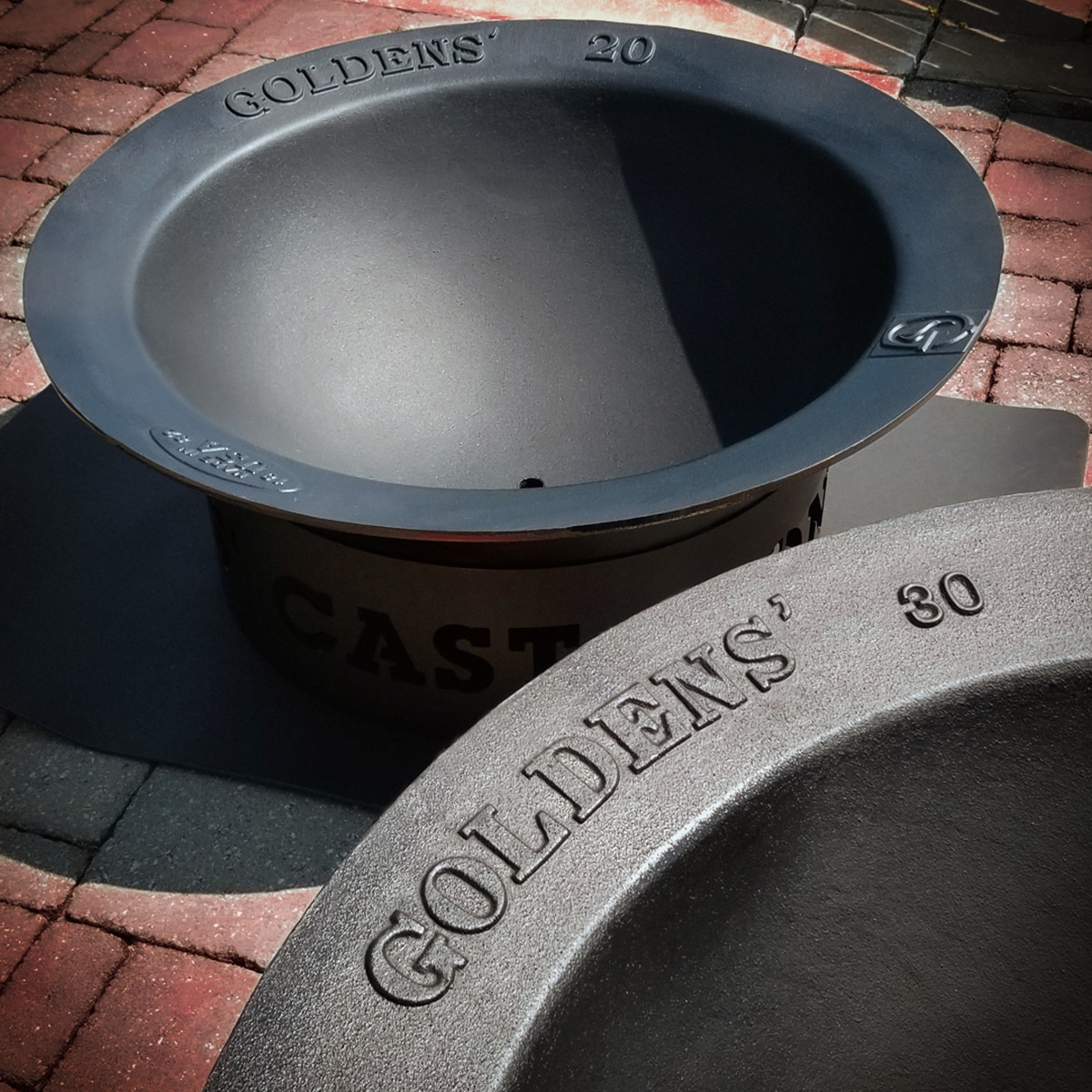 Goldens’ Cast Iron Fire Pit – Small